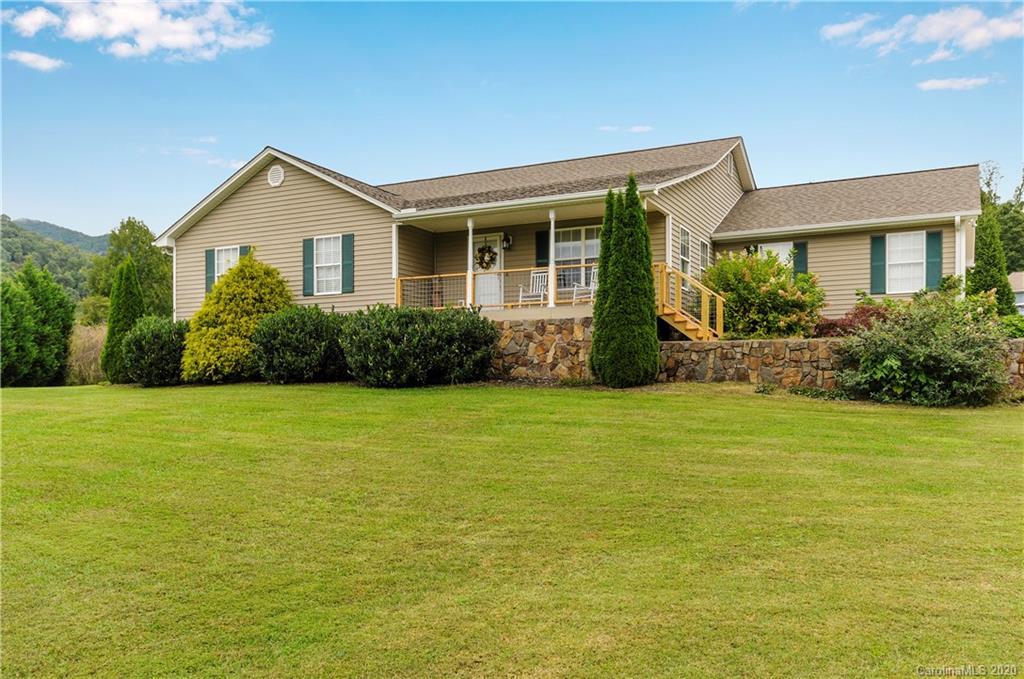 55 King Cove Rd., Canton, NC 28716