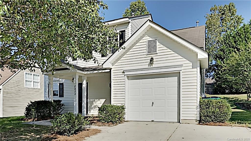 2822 Cougar Hill Ct., Charlotte, NC 28216