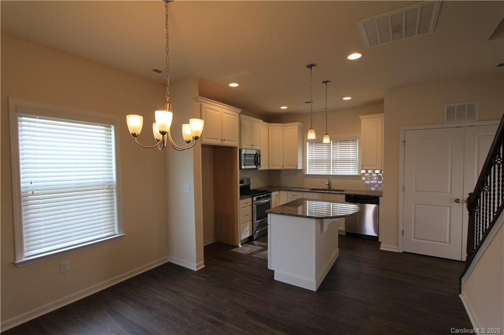 111 Damsire Ct., Mooresville, NC 28115