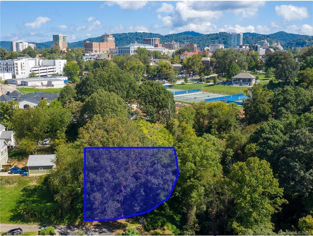 99999 Merritt Park Ln., Asheville, NC 28801