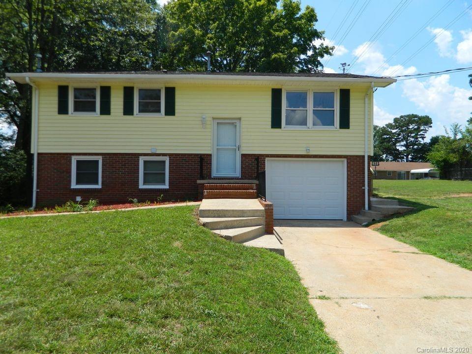 1442 3rd St., Hickory, NC 28602