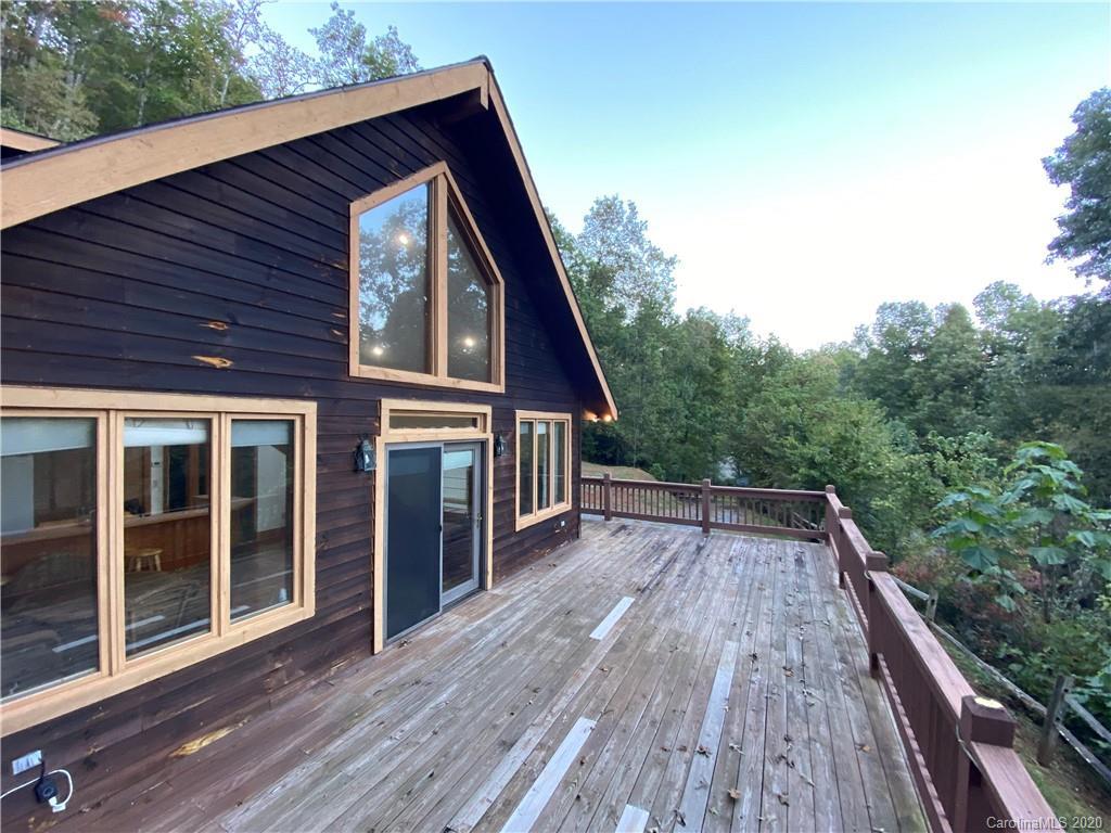 131 Gray Wolf Tr., Sylva, NC 28779