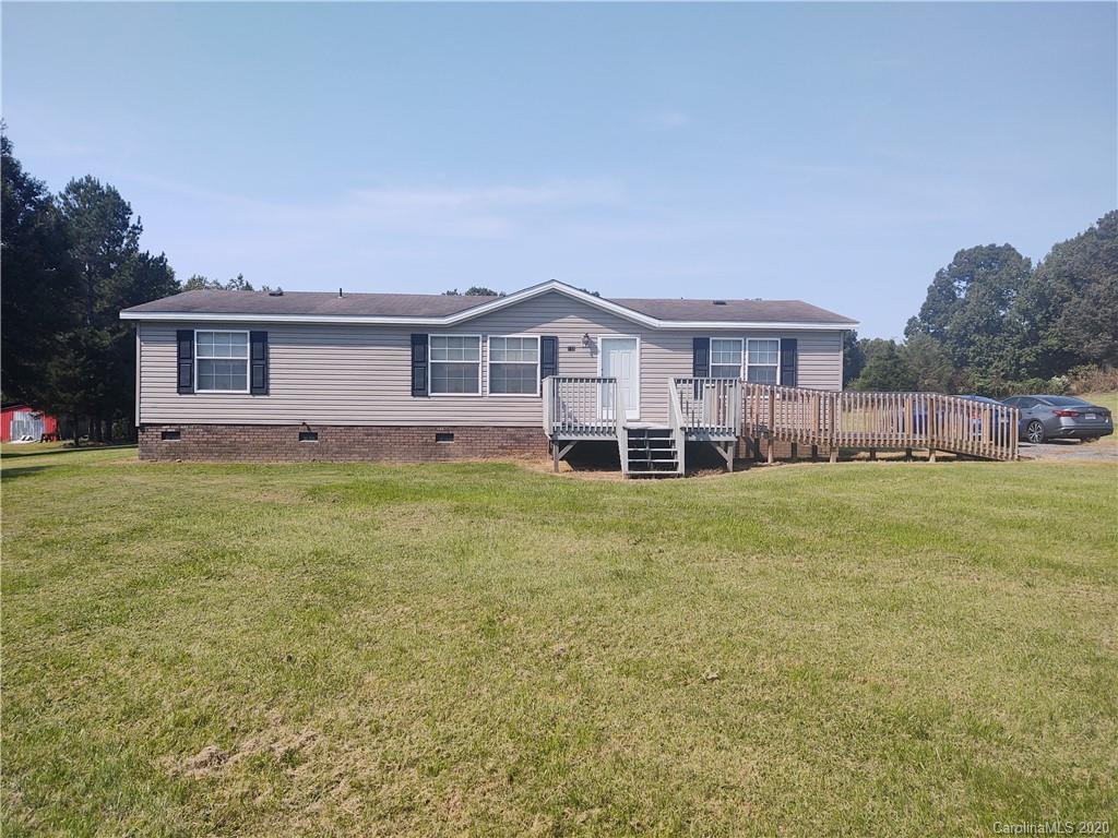 136 Arrowbrook Rd., Harmony, NC 28634
