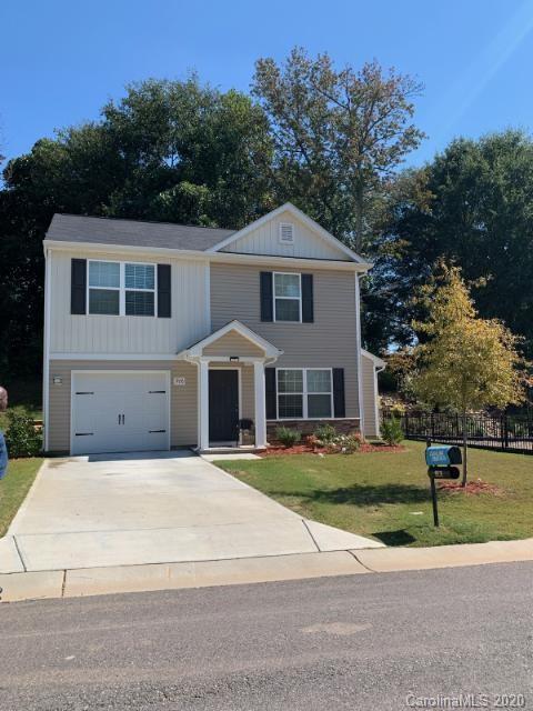 928 Joselynn Dr., Gastonia, NC 28054