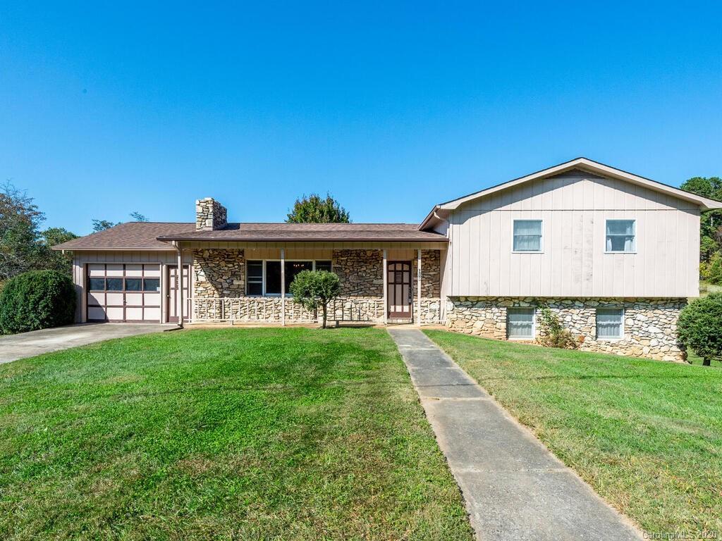 619 Aiken Rd., Asheville, NC 28804