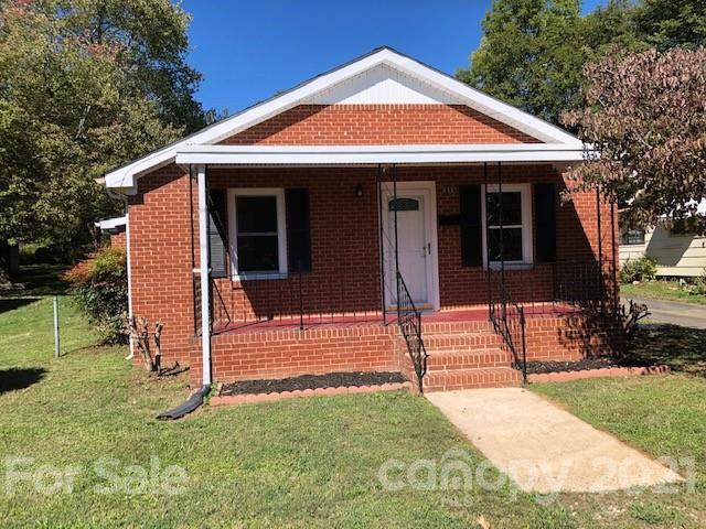 111 Jenkins Ave., Mount Holly, NC 28120