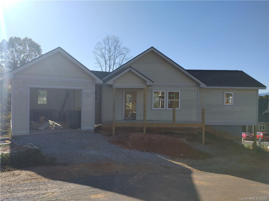 212 Oak Meadow Ln., Asheville, NC 28804