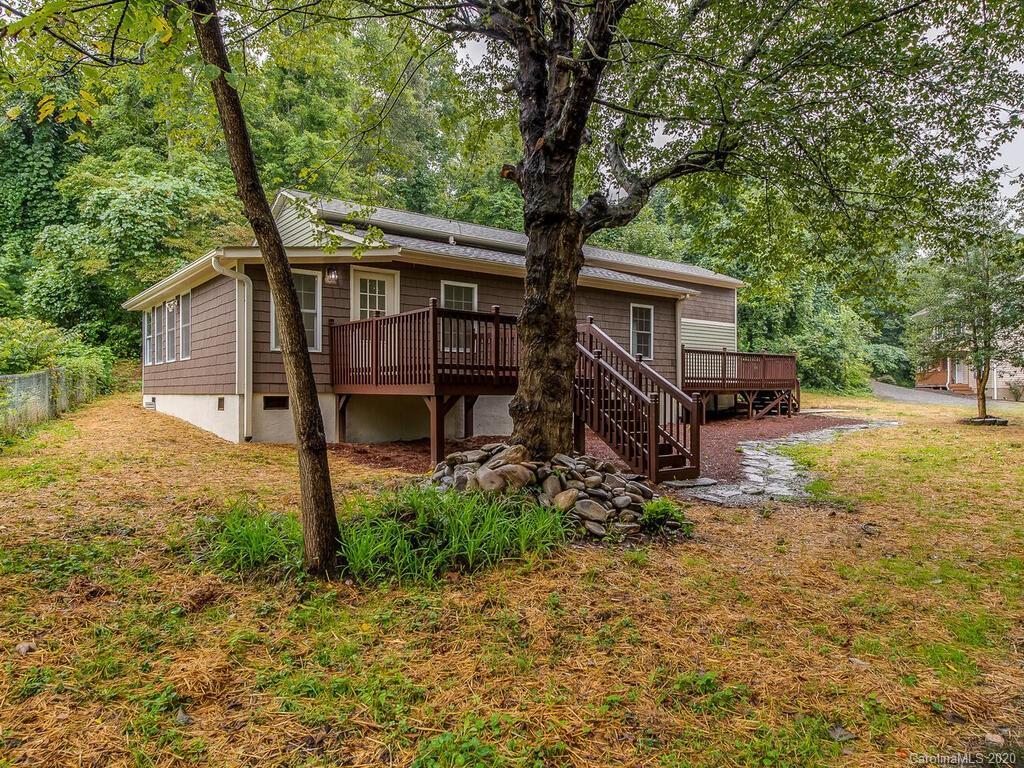 103 Cragmont Rd., Black Mountain, NC 28711