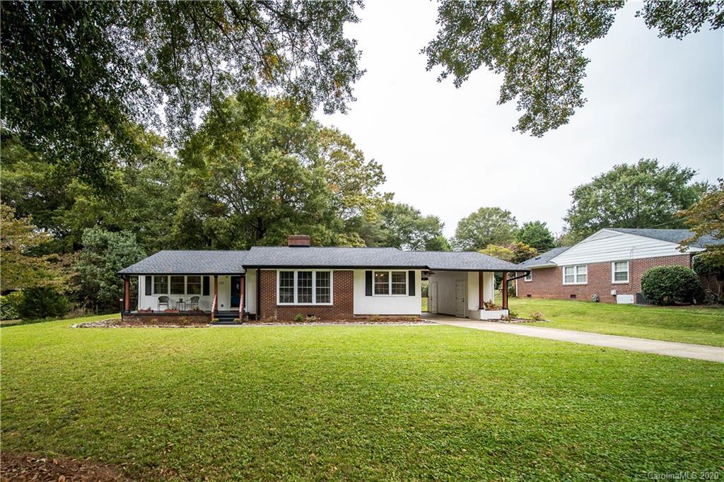 519 Hawthorne Ln., Gastonia, NC 28054