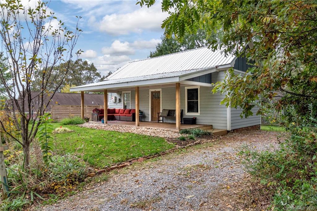 135 Michigan Ave., Asheville, NC 28806