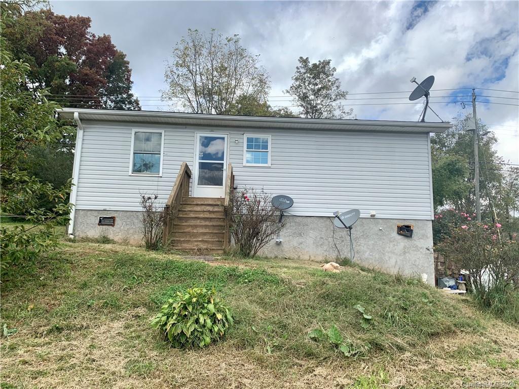 244 Crossroad Hill Rd., Canton, NC 28716