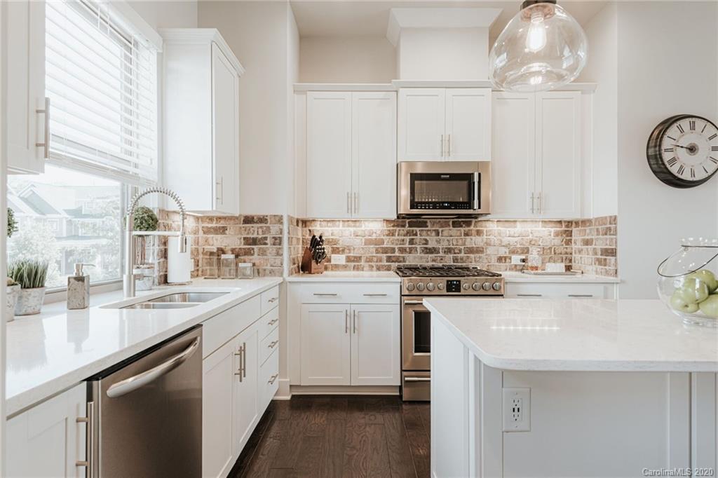 325 Ideal Way, Charlotte, NC 28203