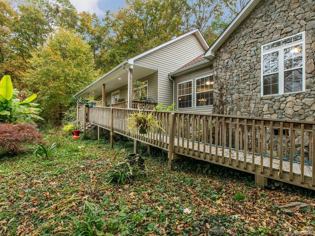 449 Windy Hill Dr., Waynesville, NC 28785