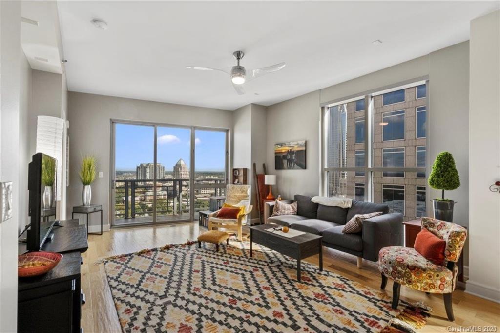 333 W Trade St. #1800, Charlotte, NC 28202