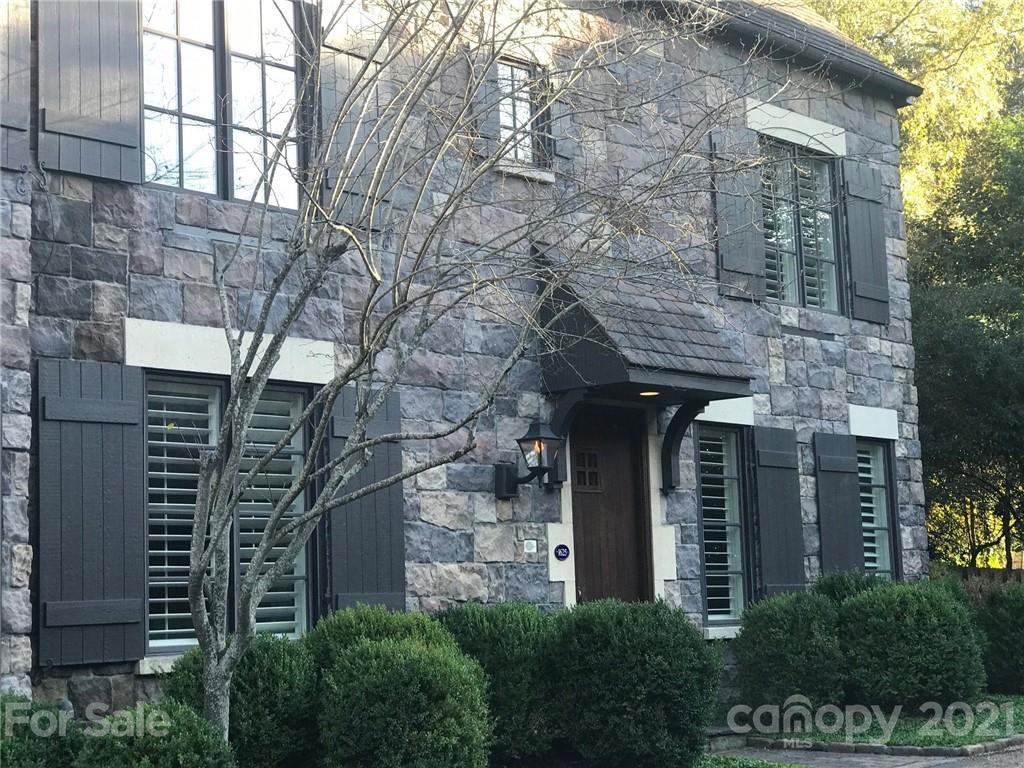 1625 Bibury Ln., Charlotte, NC 28211
