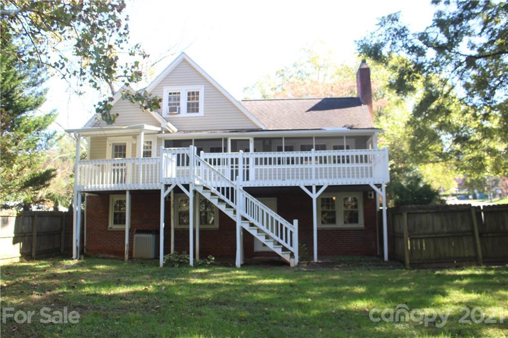 511 2nd St., Hickory, NC 28601