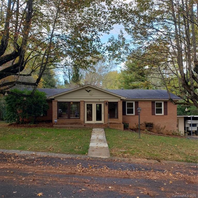 8 Morgan Blvd., Arden, NC 28704