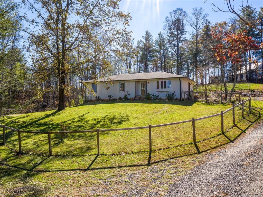 2705 Bear Creek Rd., Marshall, NC 28753