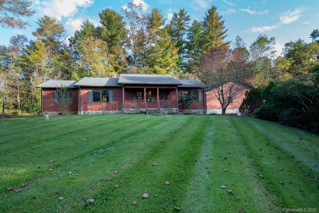 7700 Woodland Hills Rd., Hickory, NC 28602