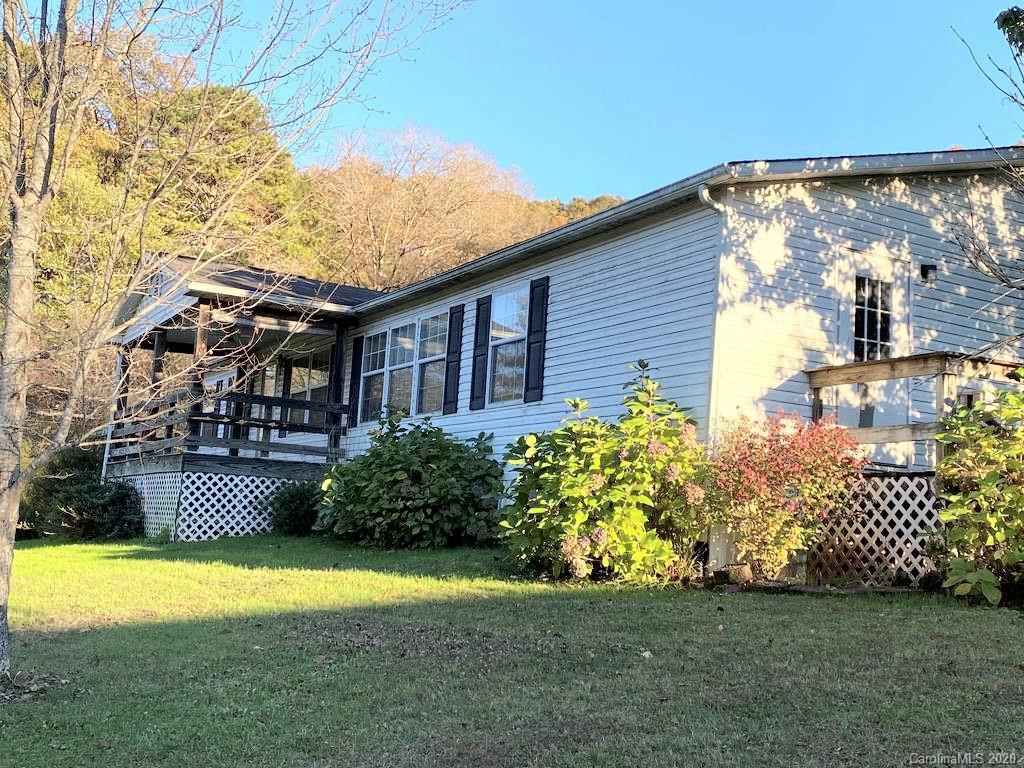 6 Carriage Ln., Sylva, NC 28779