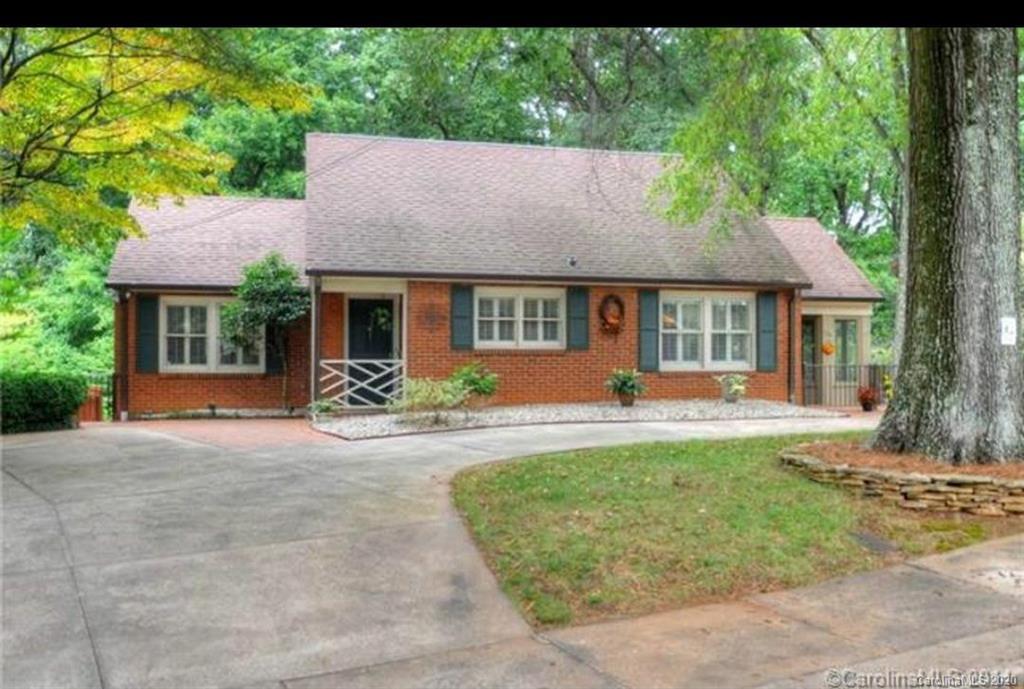 324 Mulberry St., Statesville, NC 28677