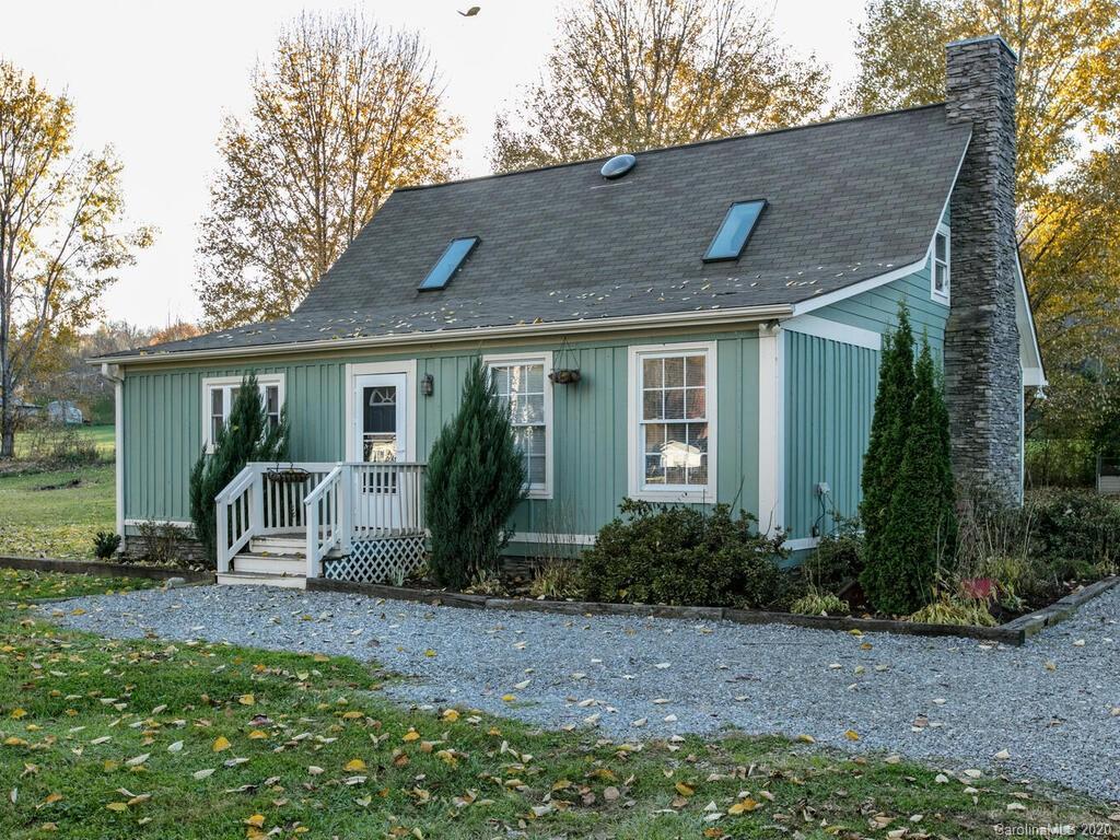 11 Mauney Ln., Waynesville, NC 28786