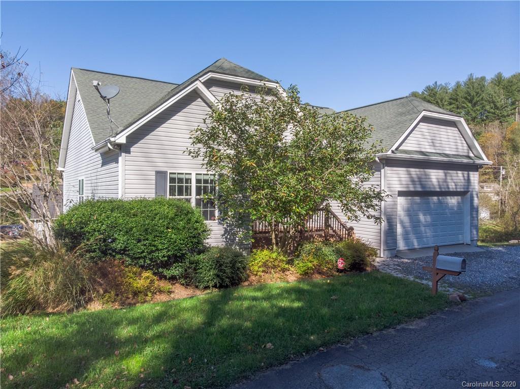 77 Stratford Pl., Sylva, NC 28779