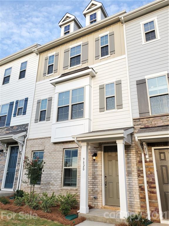 9820 Ainslie Downs St., Charlotte, NC 28273