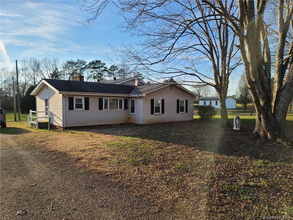 456 Teeter Rd., Mooresville, NC 28115