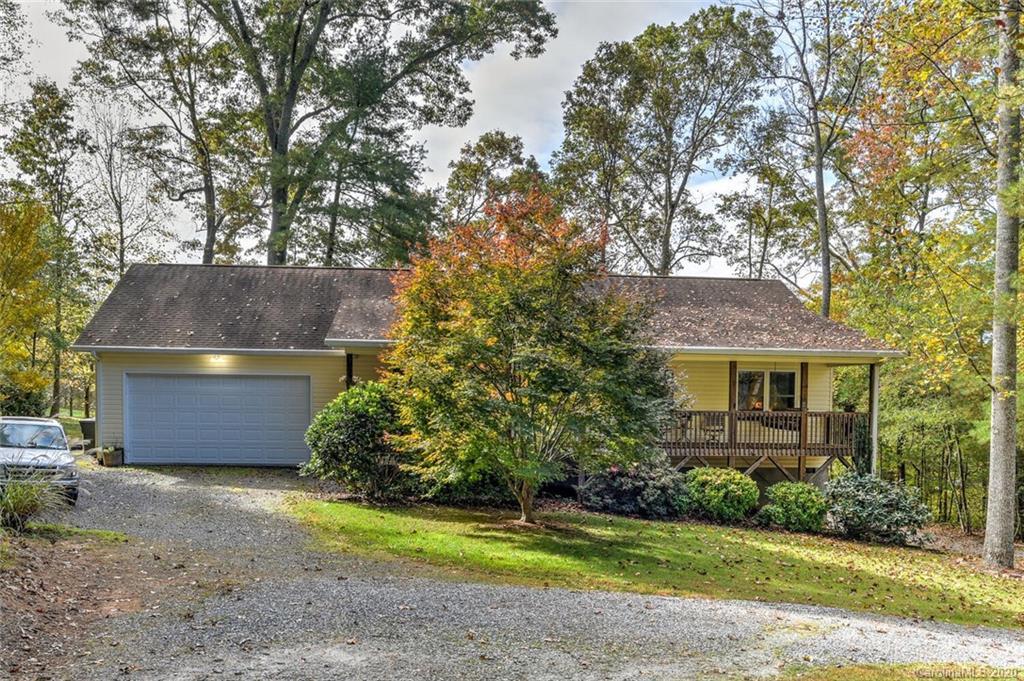 29 Hawks Cove Rd., Arden, NC 28704