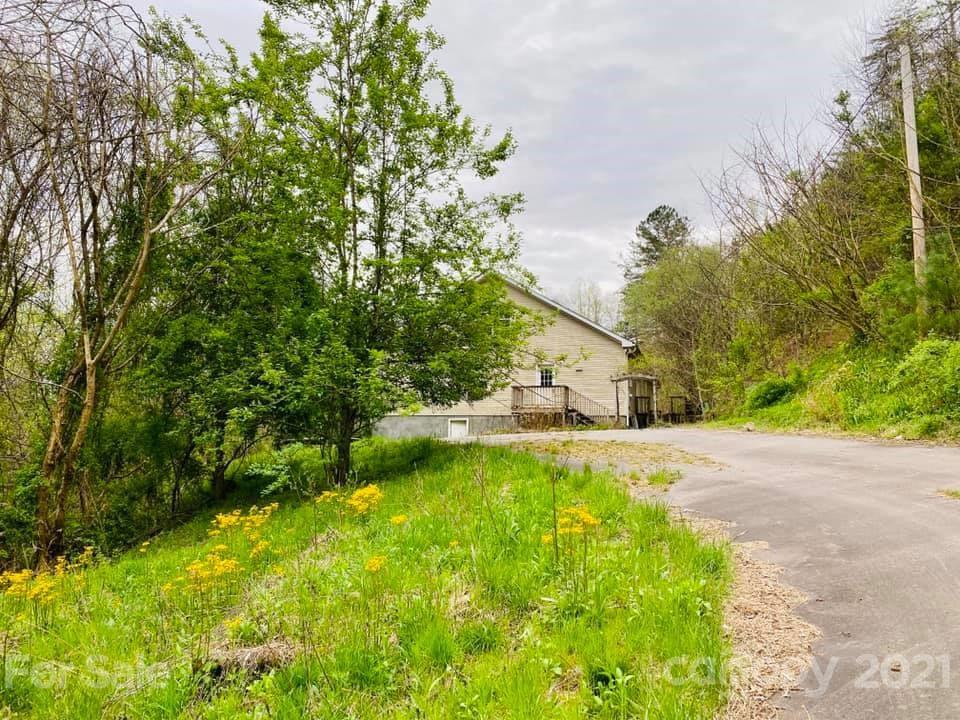 182 Worley Cove Rd., Leicester, NC 28748