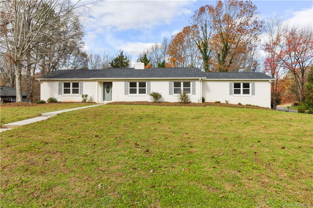 7100 Hollyhouse Dr., Charlotte, NC 28215