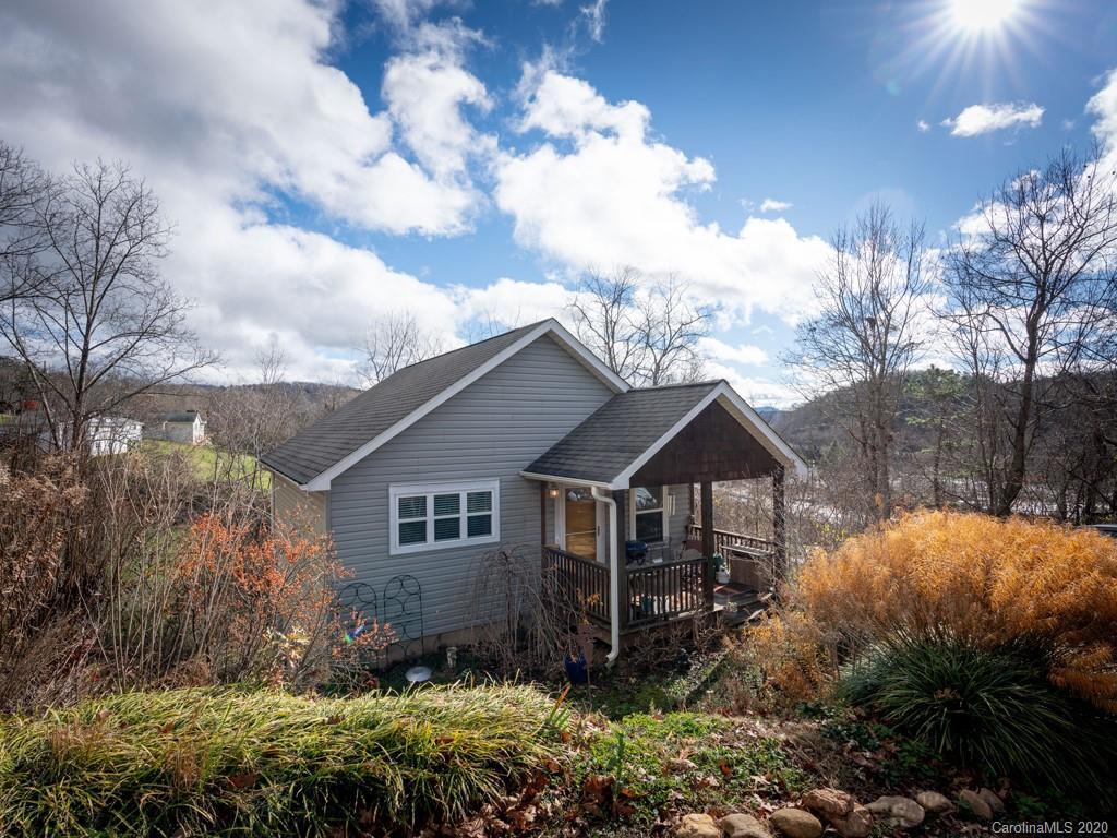 10 Crescent St., Asheville, NC 28804