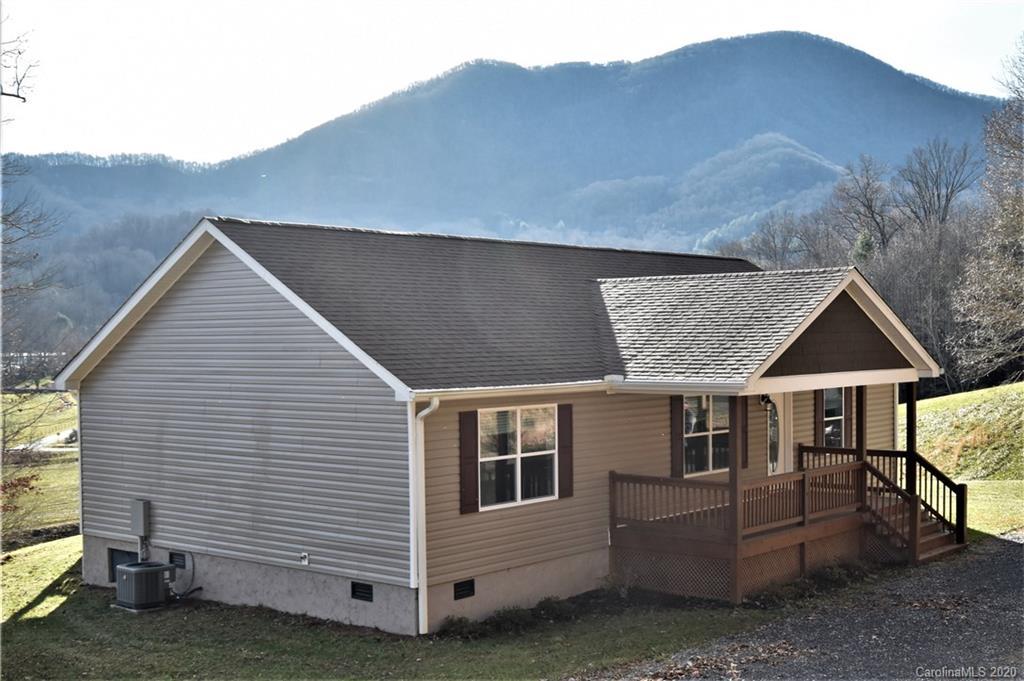 87 Beantown Rd., Waynesville, NC 28785
