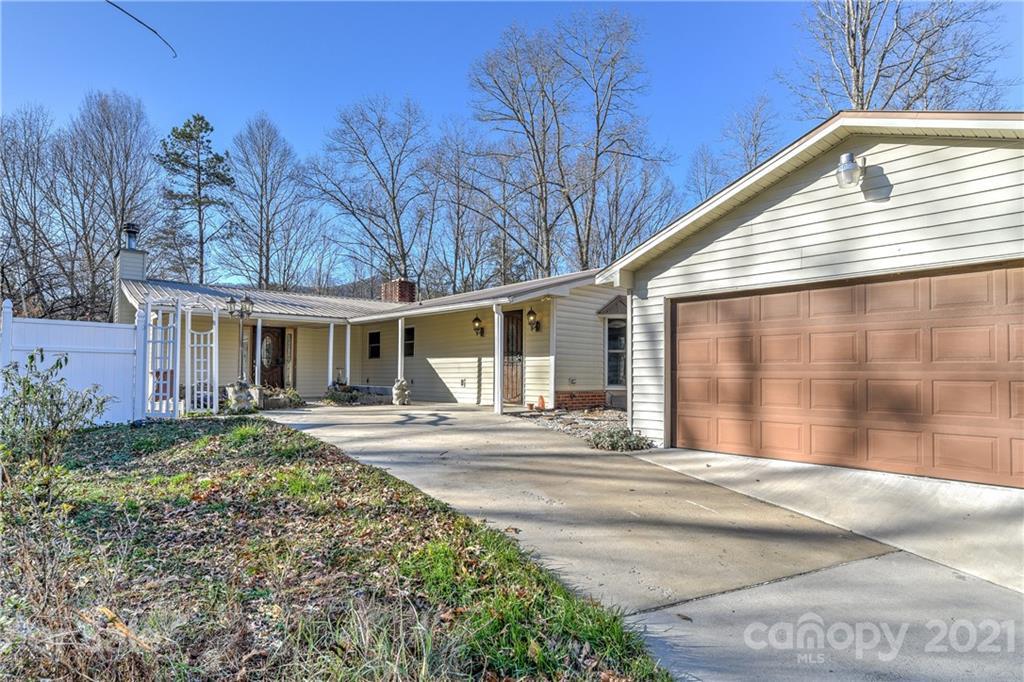 45 Forsythe Ln., Waynesville, NC 28785