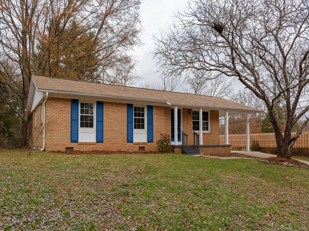 22 Summit Dr., Arden, NC 28704