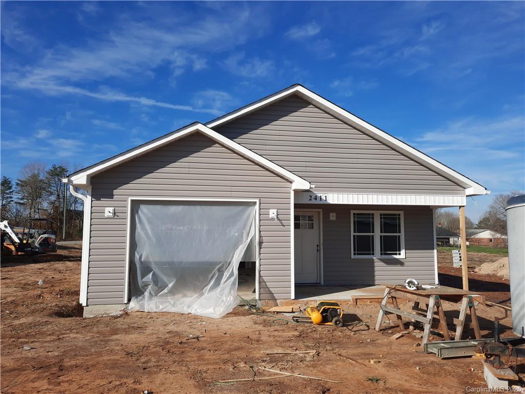 2411 28th St., Hickory, NC 28601