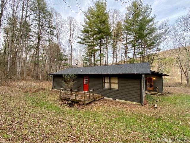 1 Donna Lynn Rd., Asheville, NC 28804