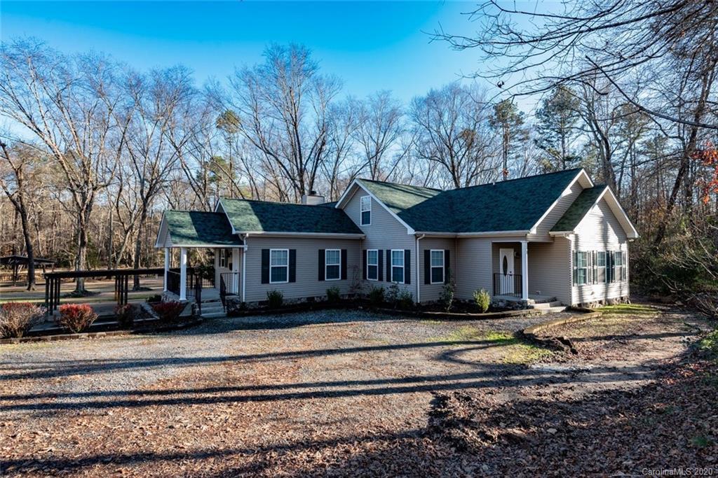 2501 Hart Hill Rd., Hickory, NC 28601