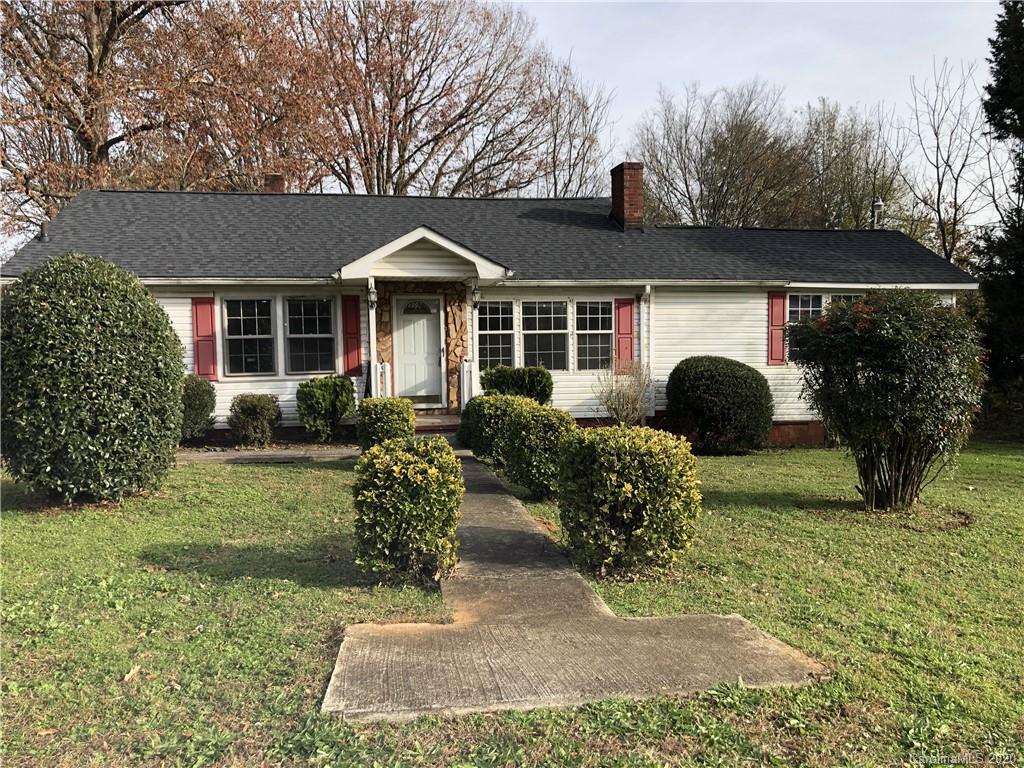 404 Dogwood Ln., Statesville, NC 28677