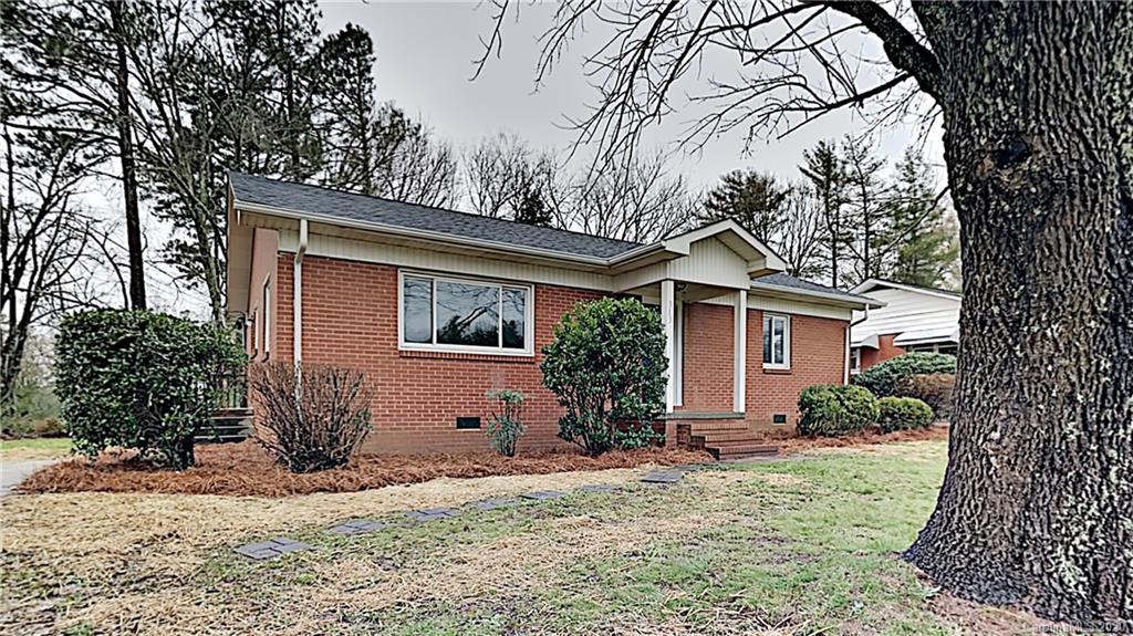 313 Glenwood Dr., Mooresville, NC 28115