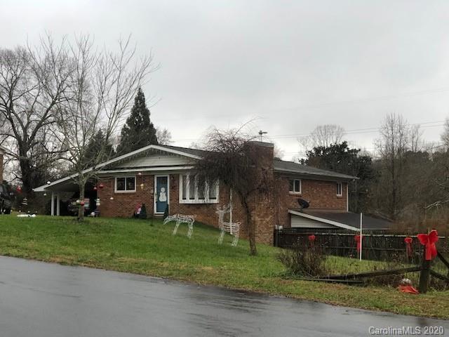 2758 17th Ave., Hickory, NC 28601