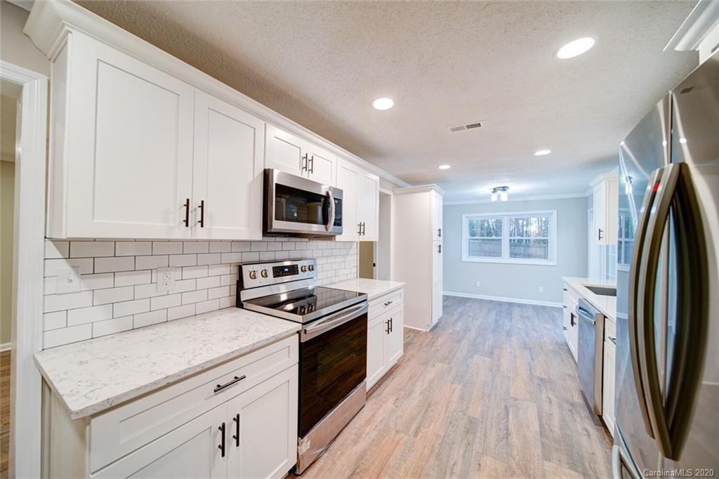 206 Price St., Mount Holly, NC 28120