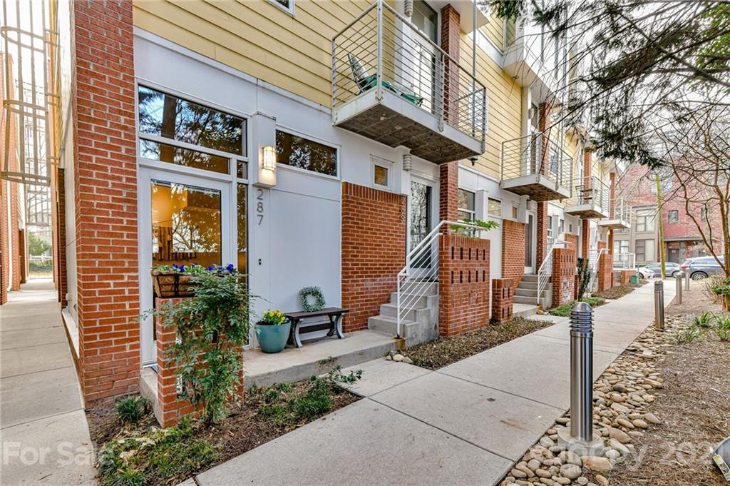 287 Mcdonald Ave., Charlotte, NC 28203