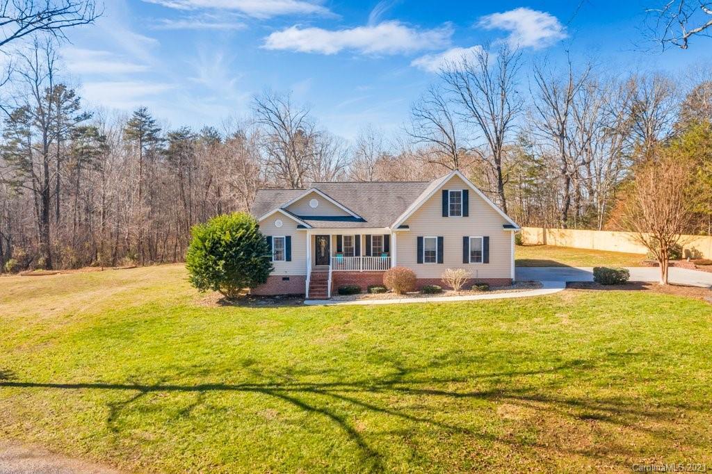 393 River Run Rd., Statesville, NC 28625