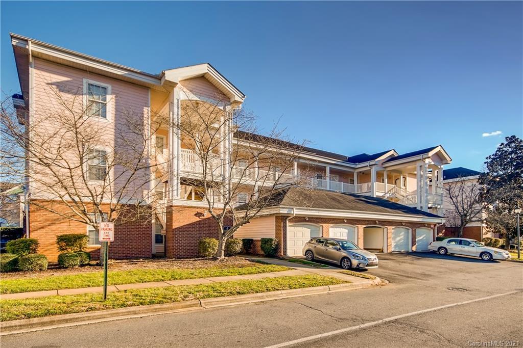 9056 Meadow Vista Rd., Charlotte, NC 28213