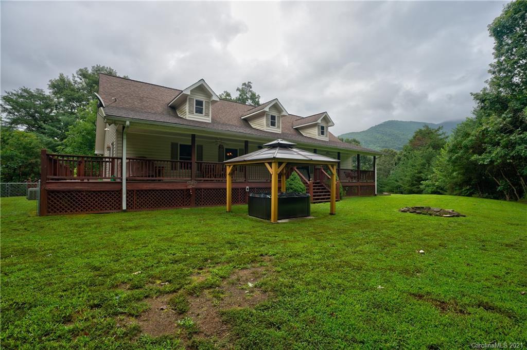 392 Hyatt Creek Rd., Bryson City, NC 28713