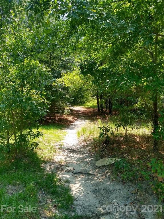000 Sherman Rd., Maxton, NC 28364