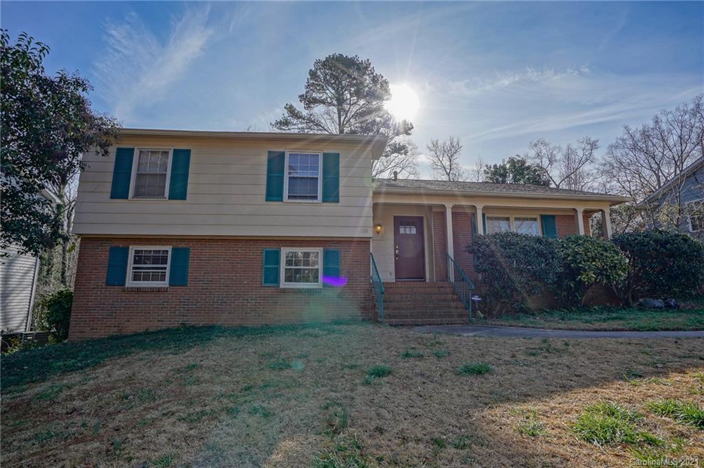 9148 Sandburg Ave., Charlotte, NC 28213