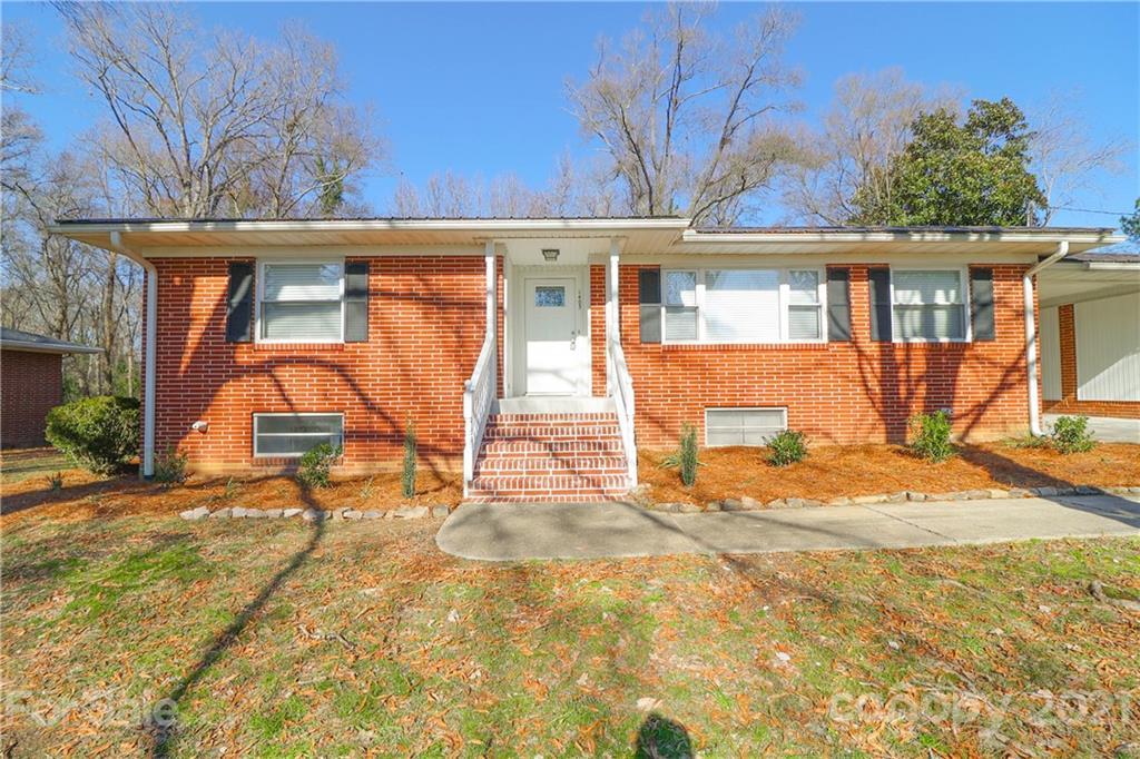 1403 Debbie St., Kannapolis, NC 28083